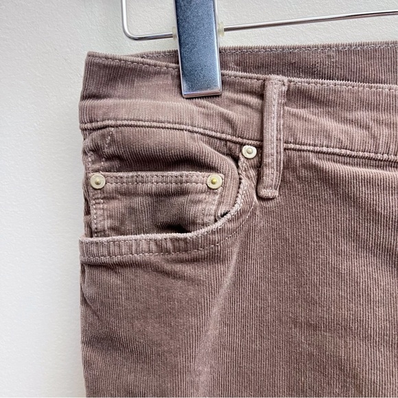 Mother Hopscotch Dropout Corduroy Straight Cropped Pants in Beaver 2 Brown
8153 - Picture 3 of 12